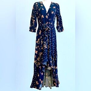 Le Chateau Quarter Sleeve Dress